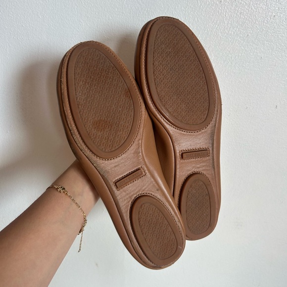 Tory Burch Tan Flats with Gold Logo - Picture 6 of 7